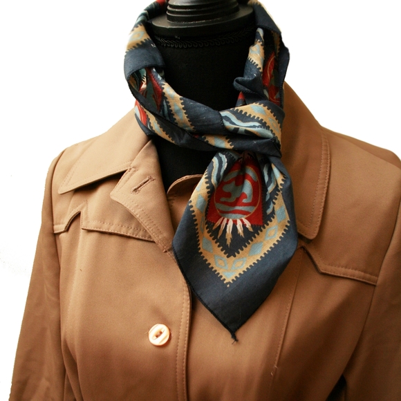 Vintage Coat - Picture 4 of 7